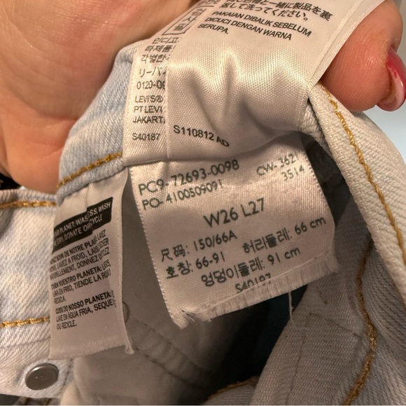 Levi's Ribcage Straight Ankle Jean Light Wash Distress High Waist Button Fly 26 - Picture 8 of 9